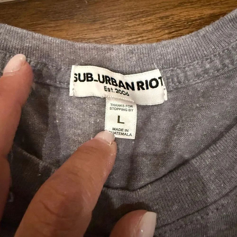 Suburban Riot Heart tshirt M - Picture 4 of 6